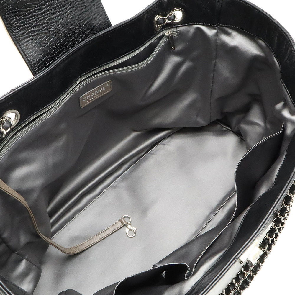 CHANEL Black Leather Tote Bag - Picture 6 of 9